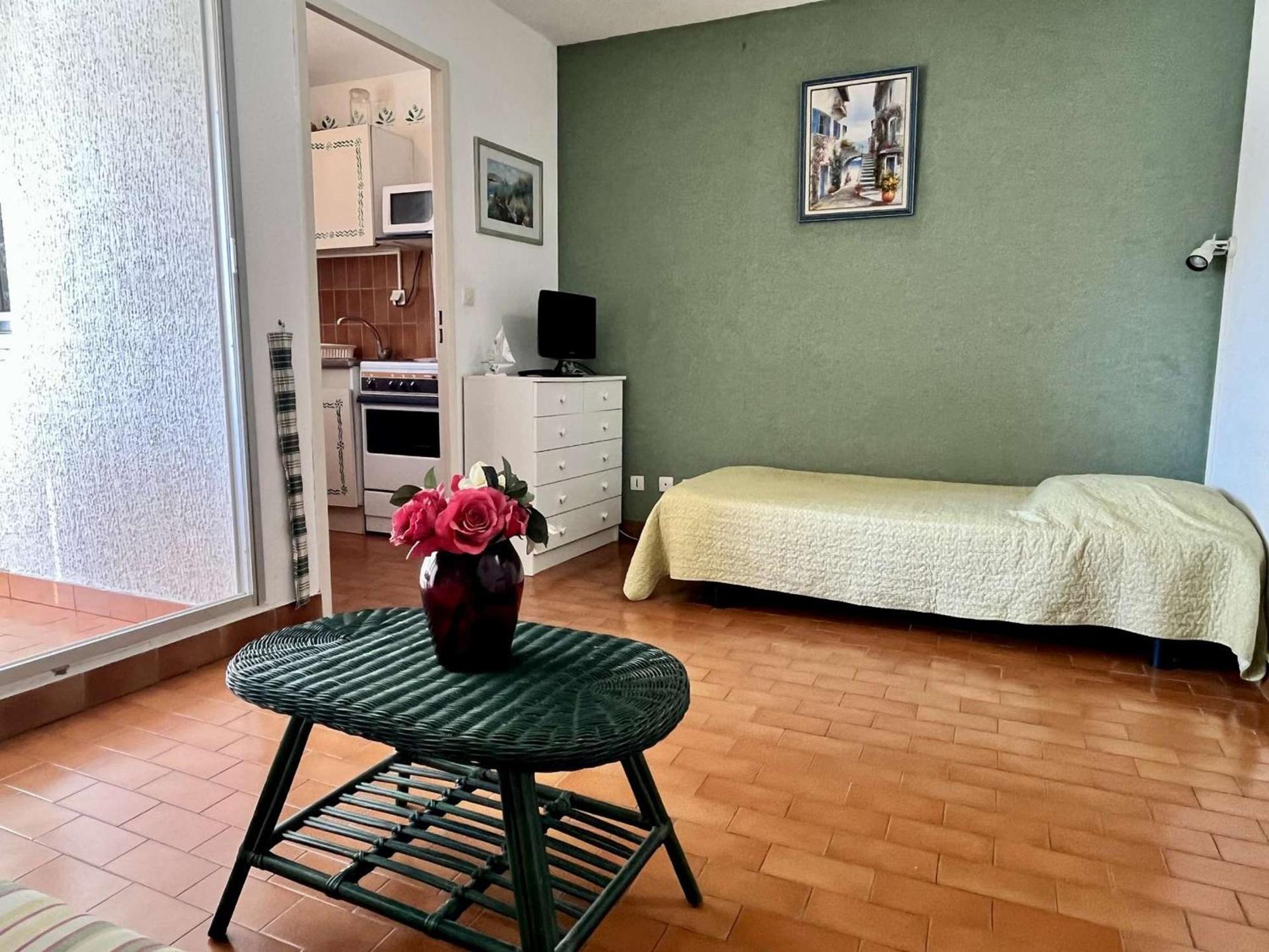 Studio A Argeles-Sur-Mer, 400M De La Plage Et Proche Commerces, Loggia, Animaux Bienvenus, Menage Inclus - Fr-1-225-548 외부 사진